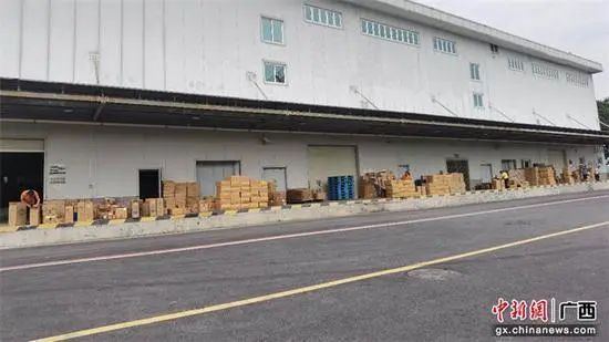 广西南宁查获一起超三千万元销售非法电子烟网络案